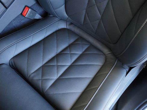 New 2026 BMW X5 xDrive50e w/ M Sport Package image 13