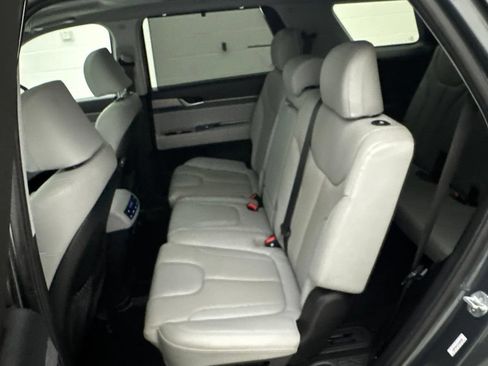 Used 2022 Hyundai Palisade SEL w/ 8P Bench Seat Package AWD/4WD image 46