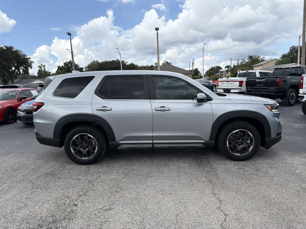 Used 2023 Honda Pilot EX-L image 3