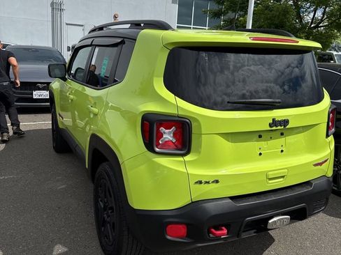 Used 2018 Jeep Renegade Trailhawk image 8