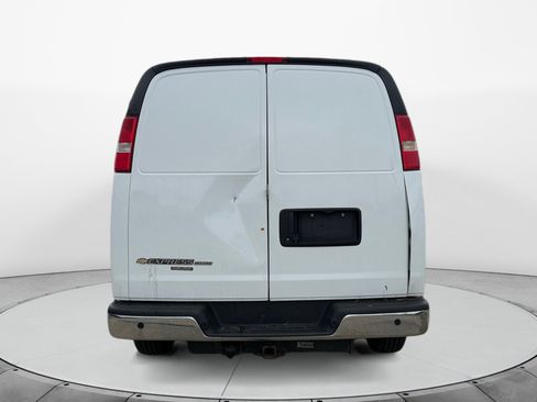 Used 2014 Chevrolet Express 2500 w/ Express Access Plus Package RWD image 4