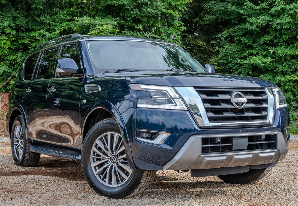 Used 2022 Nissan Armada SL w/ Captain's Chairs Package RWD image 7
