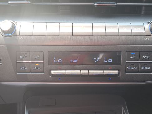 Used 2024 Hyundai Kona SEL w/ Convenience Package FWD image 22