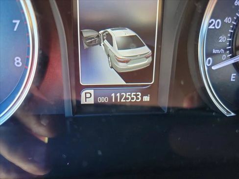 Used 2016 Toyota Camry XLE image 19