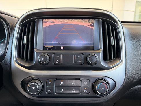 Used 2019 Chevrolet Colorado LT AWD/4WD image 10