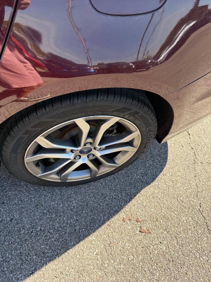Used 2017 Ford Fusion SE w/ Equipment Group 201A FWD image 36