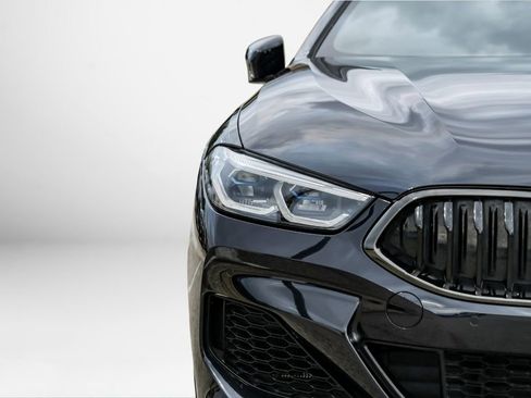 Used 2022 BMW M850i xDrive Coupe w/ Driving Assistance Package image 52