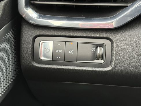 Used 2024 GMC Acadia Denali w/ Super Cruise Package image 32