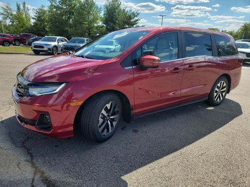 Used 2026 Honda Odyssey EX-L image 3