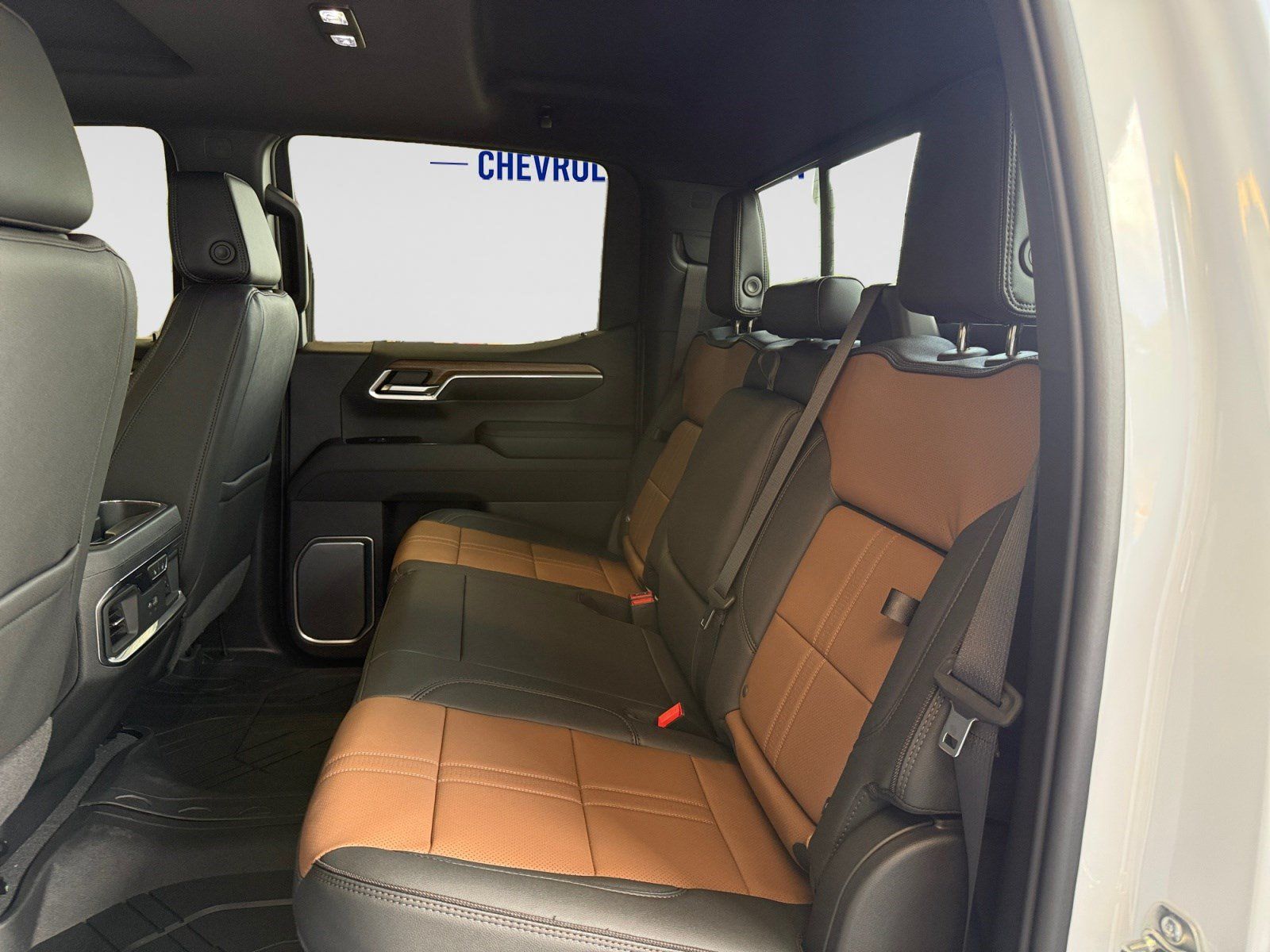 New 2026 Chevrolet Silverado 1500 High Country w/ Technology Package AWD/4WD image 19