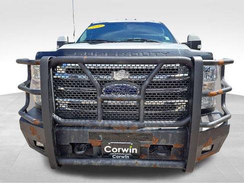 Used 2022 Ford F350 Lariat w/ Lariat Value Package AWD/4WD image 4