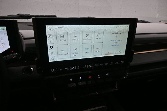 Used 2025 GMC Hummer EV 3X AWD/4WD image 14