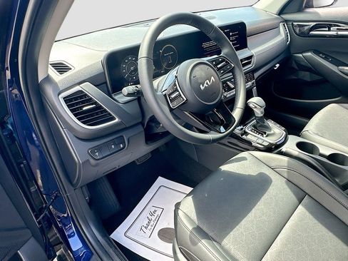 New 2026 Kia Seltos EX FWD image 9