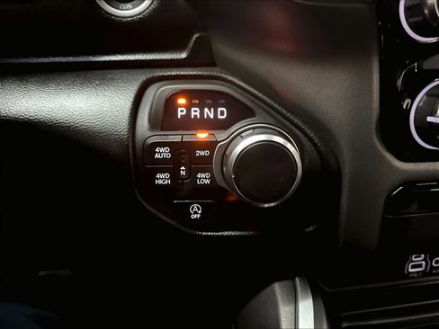Used 2025 RAM 1500 Big Horn AWD/4WD image 34