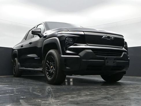 Used 2024 Chevrolet Silverado EV W/T AWD/4WD image 35