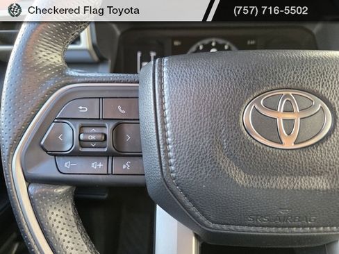 Used 2025 Toyota 4Runner SR5 image 26