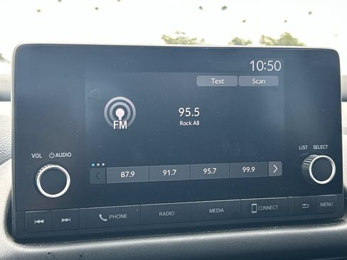 Certified 2025 Honda HR-V Sport image 12