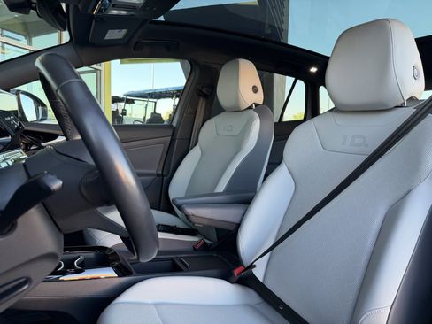 Used 2022 Volkswagen ID.4 Pro S image 34