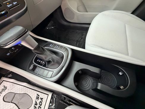 Used 2024 Hyundai Kona SEL image 19