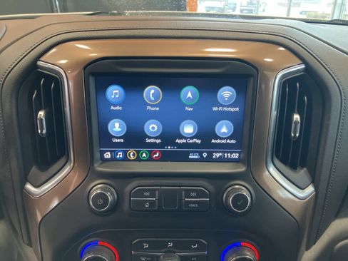 Used 2019 Chevrolet Silverado 1500 High Country image 21