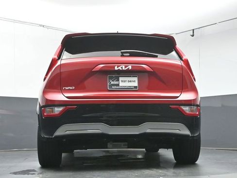 Used 2025 Kia Niro Wind FWD image 36