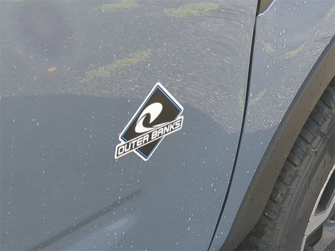 Used 2024 Ford Bronco Sport Outer Banks w/ Tech Package image 27