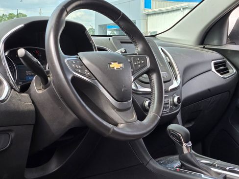 Used 2022 Chevrolet Equinox LT AWD/4WD image 10