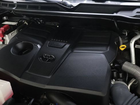Used 2023 Toyota Tundra Limited AWD/4WD image 28