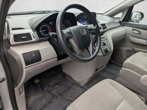 Used 2015 Honda Odyssey LX image 10