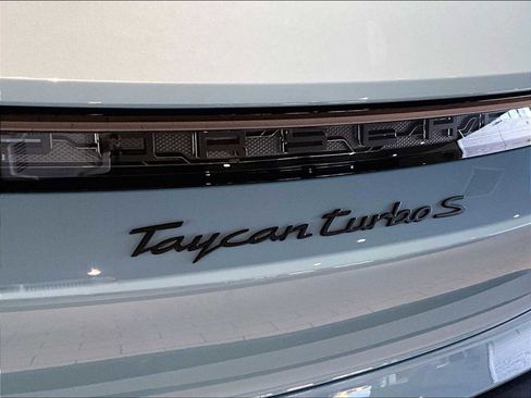 Used 2024 Porsche Taycan Turbo AWD/4WD image 38