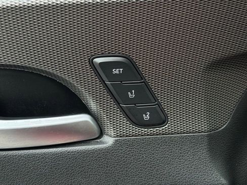 Used 2020 Hyundai Santa Fe Limited w/ Cargo Package image 29