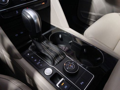 Used 2022 Volkswagen Atlas SE image 18