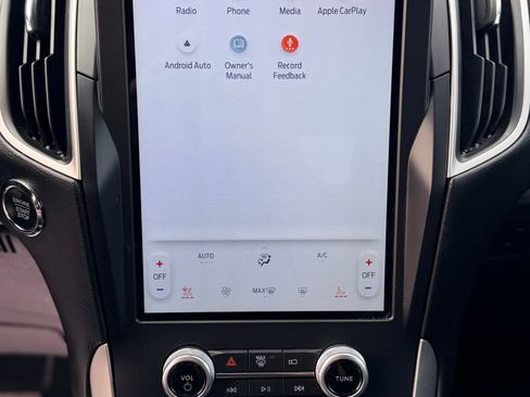 Used 2022 Ford Edge SEL w/ Convenience Package image 15