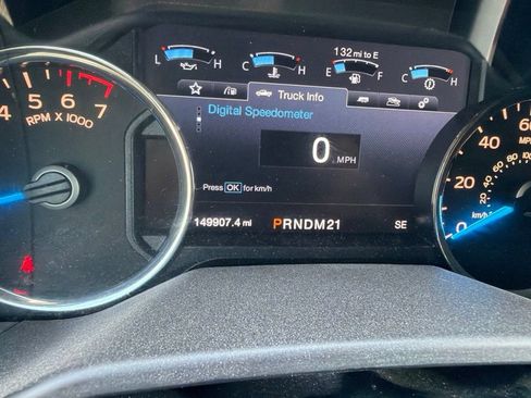 Used 2015 Ford F150 King Ranch w/ Equipment Group 601A Luxury AWD/4WD image 24
