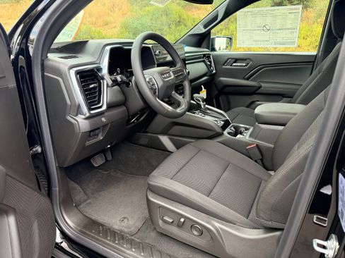 New 2026 GMC Canyon Elevation w/ Convenience Package image 10