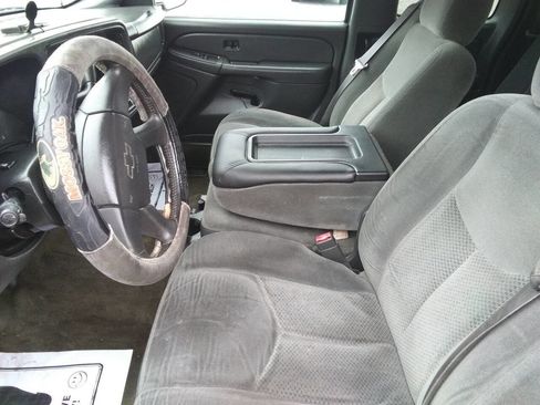 Used 2004 Chevrolet Silverado 1500 LS w/ Light Duty Power Package image 24