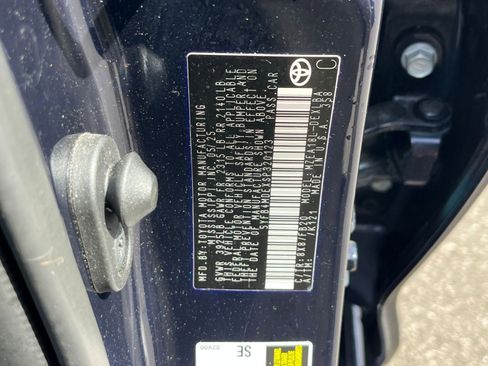 Used 2025 Toyota Corolla LE image 28