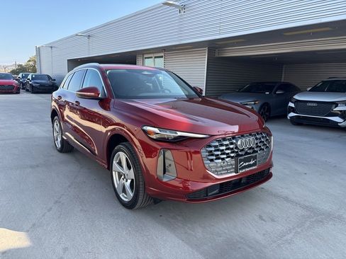 New 2025 Audi Q5 Premium Plus image 3