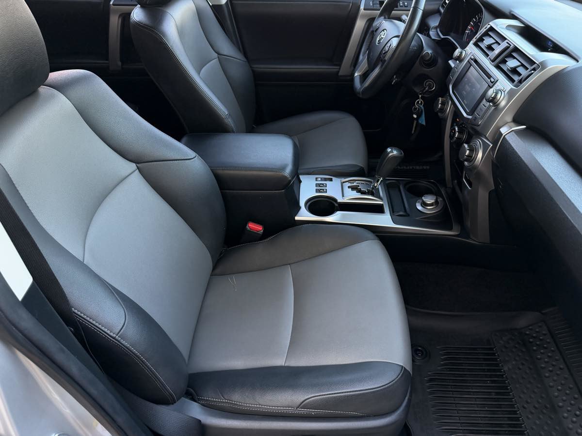 Used 2019 Toyota 4Runner SR5 Premium w/ Convenience Package AWD/4WD image 22