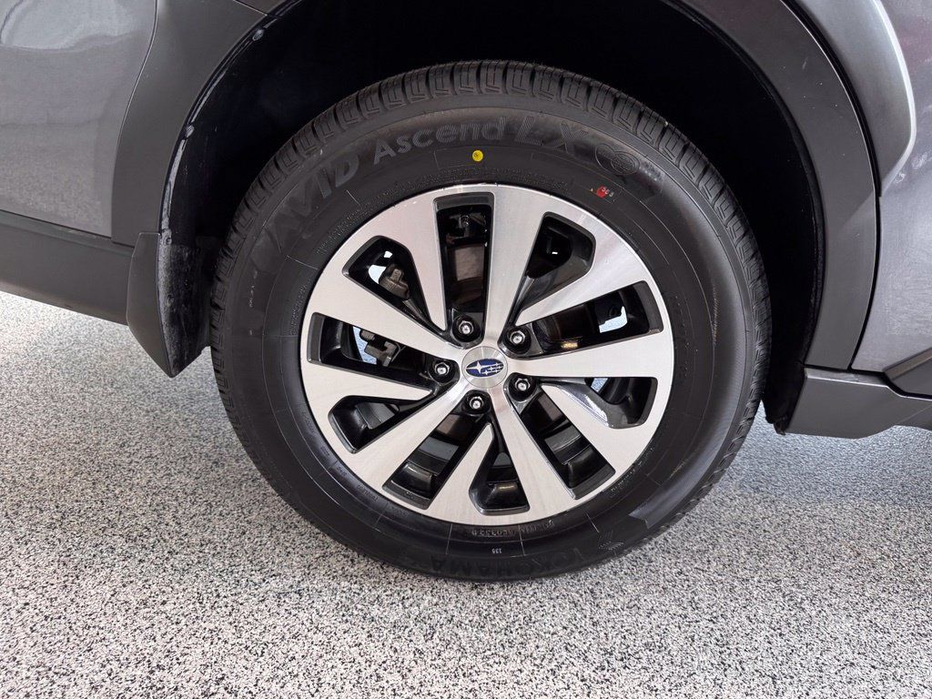 Used 2024 Subaru Outback Premium AWD/4WD image 10