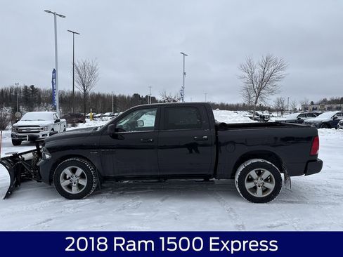 Used 2018 RAM 1500 Express w/ Black Ram 1500 Express Group image 9