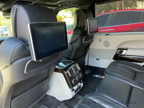 Used 2017 Land Rover Range Rover Long Wheelbase Autobiography image 10