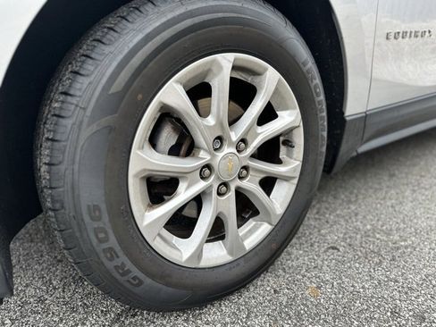 Used 2018 Chevrolet Equinox LT image 9