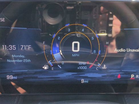 New 2025 Chevrolet Equinox LT w/ Safety and Technology Package image 12