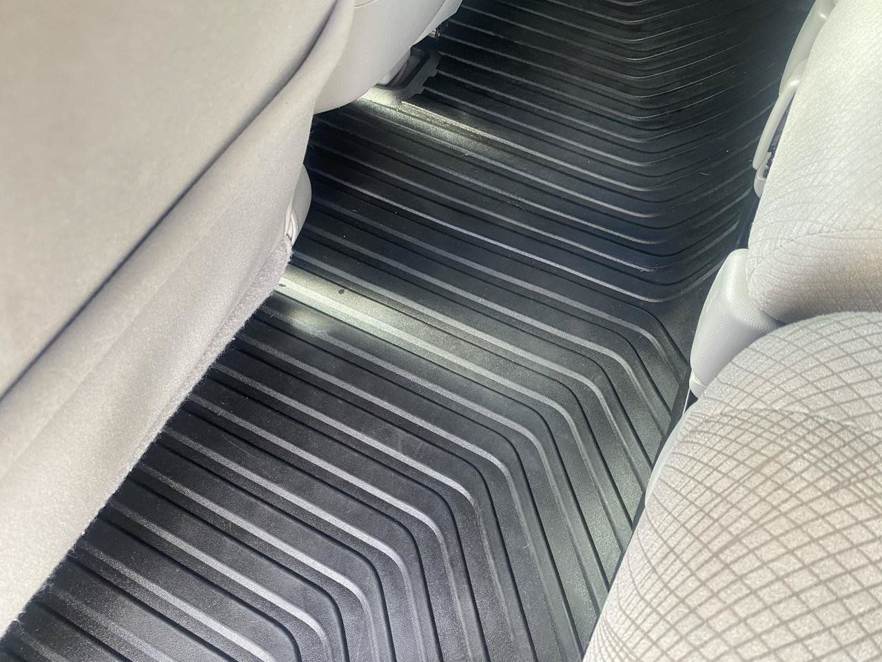 Used 2016 Honda Odyssey SE image 11