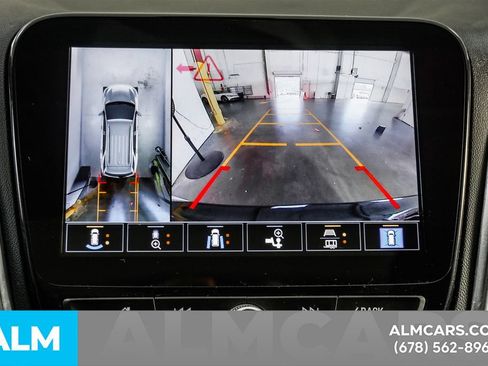 Used 2023 Chevrolet Equinox Premier FWD image 31