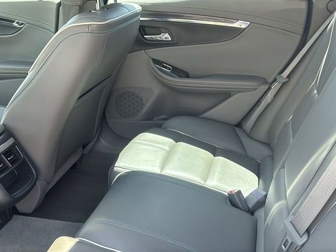 Used 2014 Chevrolet Impala LTZ FWD image 29