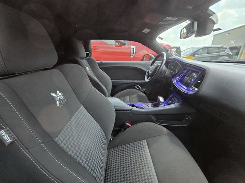 Used 2021 Dodge Challenger R/T Scat Pack RWD image 11