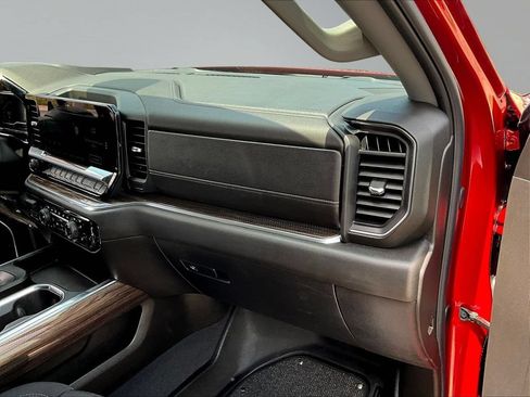 Used 2024 Chevrolet Silverado 1500 RST w/ Convenience Package II AWD/4WD image 29