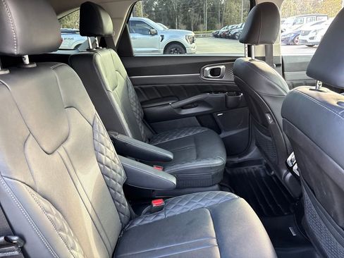 Used 2022 Kia Sorento SX image 30